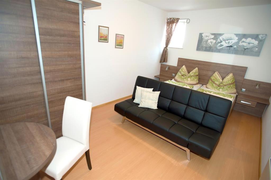 Weingut Apartment Hildegard Gangl Illmitz Dış mekan fotoğraf